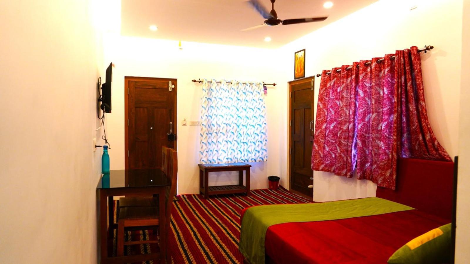 Arabian Nights Munnar Villa ภายนอก รูปภาพ