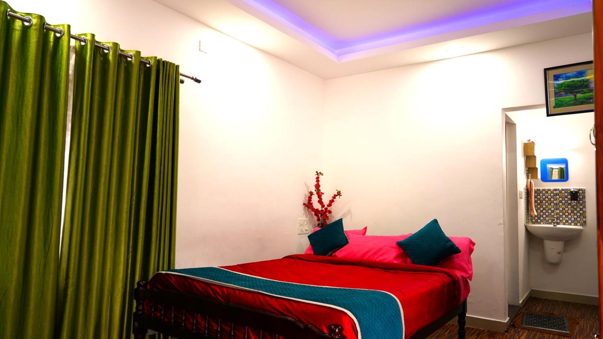 Arabian Nights Munnar Villa ภายนอก รูปภาพ